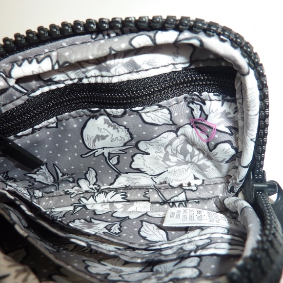 NEW Vera Bradley Zip-Around Wristlet Black Coin Credit card  RFID 4.5 x 3.5'' - Picture 6 of 7